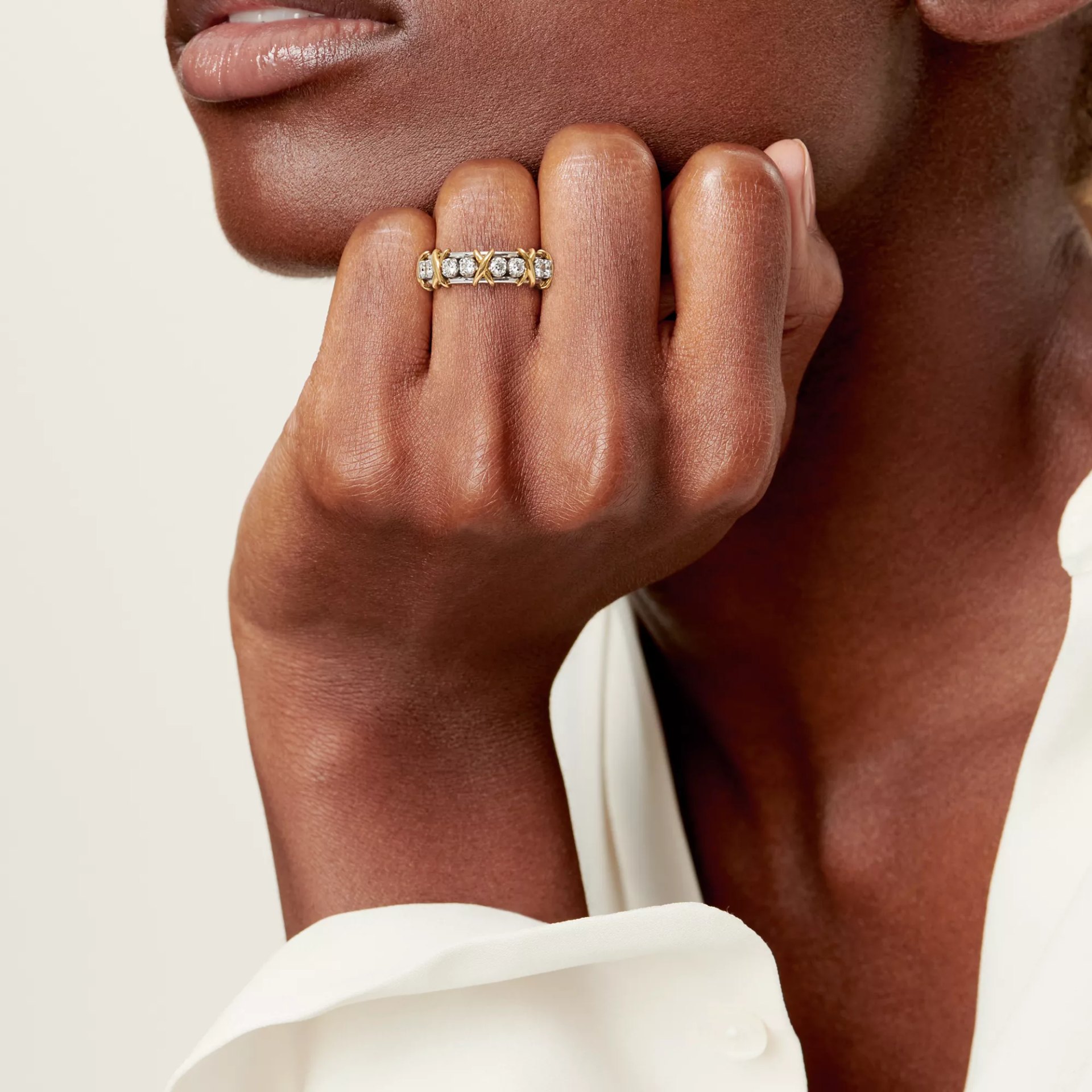 Vela Signature Ring